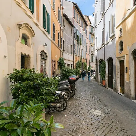 R.c. Cappellari Charming Campo De Fiori Roma
